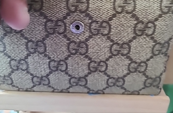 Gucci Beige and Brown Wallet - Picture 14 of 14